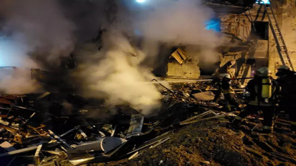 russia-ukraine-war-russian-troops-at-door-of-capital-kyiv-ukrainians-fight-for-its-sovereignty