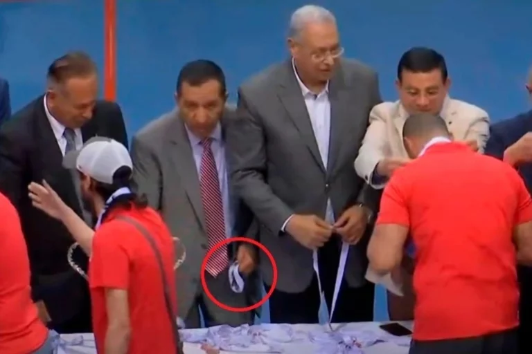 مصطفى-هدهود