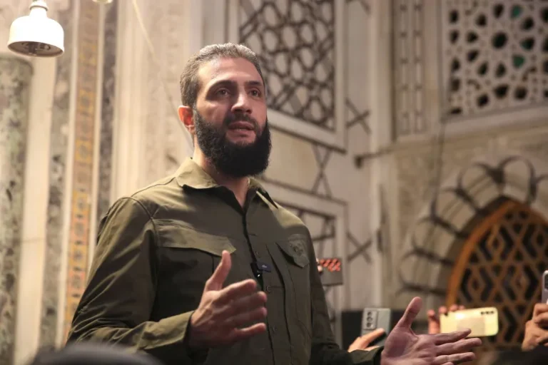 الشرع: ستشكل لجان ومجالس معنية بإعادة دراسة الدستور (الفرنسية)