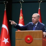 أردوغان: أقول للشعب السوري إن تركيا تقف إلى جانبكم اليوم وغدا وفي المستقبل (الأناضول)
