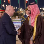 ولي العهد السعودي الأمير محمد بن سلمان يستقبل في الرياض الرئيس اللبناني جوزيف عون (رويترز)