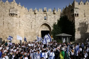 "مسيرة الأعلام" تُنظم سنويا في ذكرى احتلال الشطر الشرقي من القدس (الفرنسية)