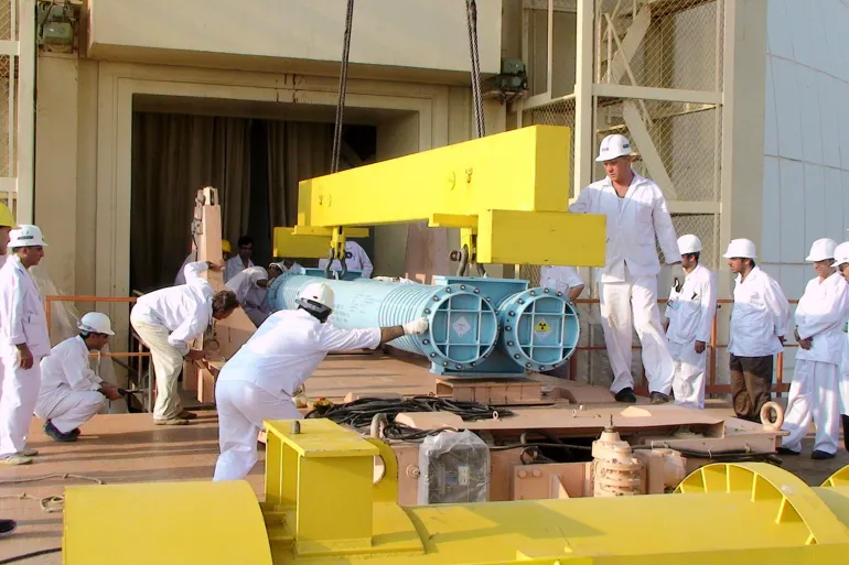 مفاعل محطة بوشهر النووية جنوب إيران أثناء تحميل الوقود في 21 أغسطس عام 2010 (غيتي)