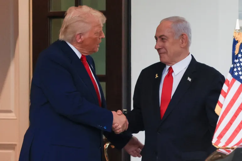 الكاتبة انتقدت الدعم الأميركي الكامل لنتنياهو مما شجعه على المضي قدما في سياسات الاستيطان وتدمير قطاع غزة (رويترز)