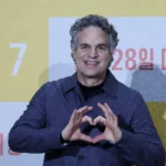 النجم الهوليودي الشهير مارك روفالو من ضمن داعمي مبادرة المقاطعة، حسب هآرتس (رويترز)