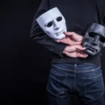 بعض نجوم هوليوود وكتّاب السيناريو تجاوزوا الشاشة ليمارسوا التجسس فعليا وفق وثائق ومذكرات الحرب الباردة (شترستوك)