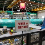 مصنع لشركة بوينغ إحدى أكثر المستفيدين من حرب غزة (رويترز)