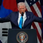 ترامب استخدم الرئاسة لتحقيق مكاسب شخصية مباشرة (أسوشيتد برس)