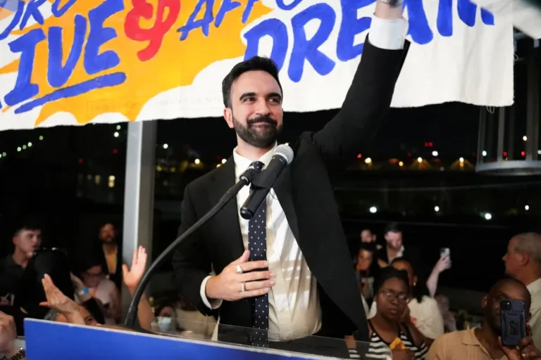 زهران ممداني عمدة نيويورك المنتخب (رويترز)