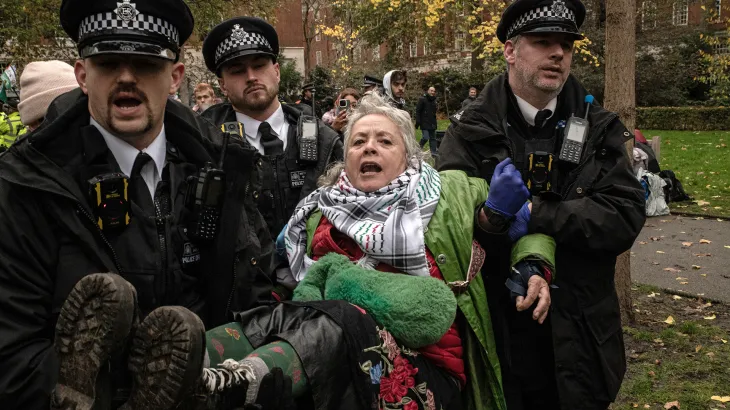 رفعت هدى عموري، المؤسسة المشاركة لمنظمة "فلسطين أكشن"، دعوى قضائية ضد وزارة الداخلية